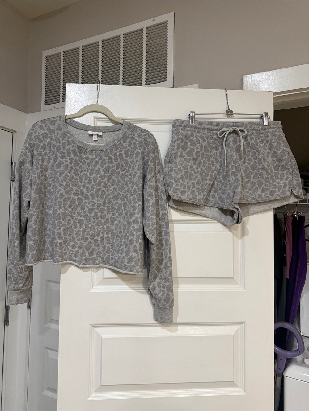Colsie Leopard Print Lounge Set